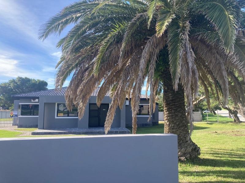 To Let Commercial Property for Rent in Newton Park Eastern Cape